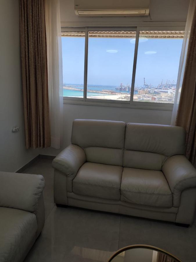 Lovely Three-Room Apartment Above The Promenade Ashdod Exterior foto